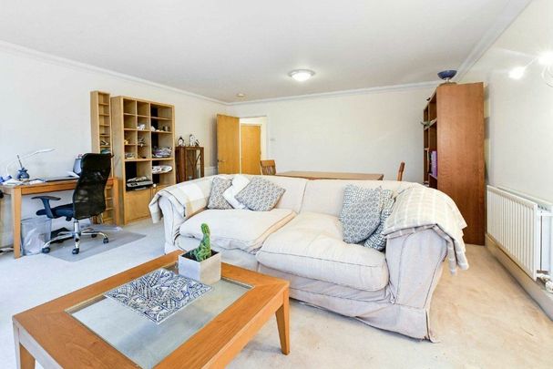 Carnwath Road, Fulham, SW6 - Photo 1