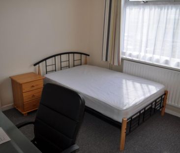 5 bedroom terraced house to rent - Photo 3