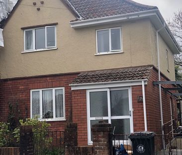 3 Bed Semi-Detached House, Marshfield Road, BS16 - Photo 4