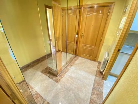 Calle del Cabo Machichaco, Madrid, Community of Madrid 28053 - Photo 5