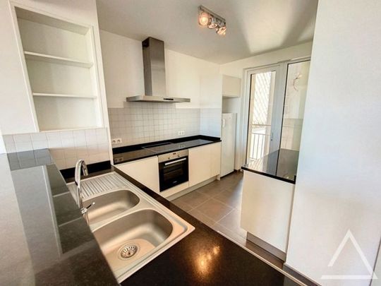Appartement te huur - Photo 1