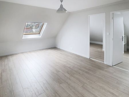 Location Appartement 1 pièce 32m² COUTANCES 50200 - Photo 2