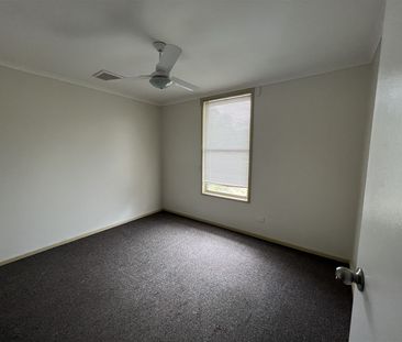 Three Bedroom Family Home in Braitling - Photo 5