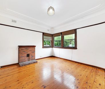 Well-Maintained and Updated Three-Bedroom Home in Convenient Position - Photo 3