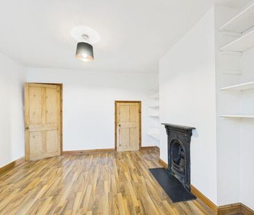 2 bedroom semi-detached house to rent - Photo 3