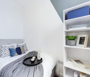 1 bedroom in a house share to rent - Photo 2