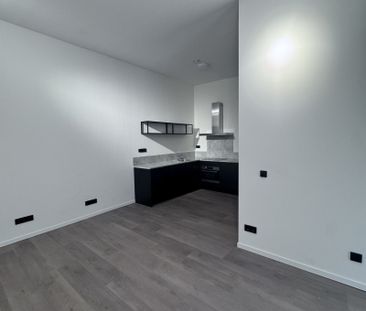 Te huur: 's-gravelandseweg 565 B - Photo 1