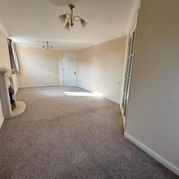 2 bedroom retirement property to rent - Photo 1