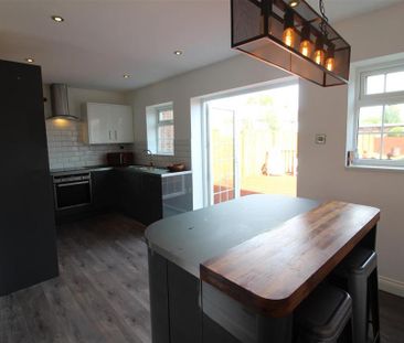 2 bedroom terraced house to rent - Photo 6