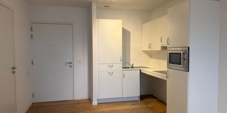 Appartement te huur in Antwerpen voor € 785 met 1 slaapkamer - Foto 3