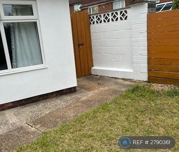 1 bedroom in a house share to rent - Photo 6