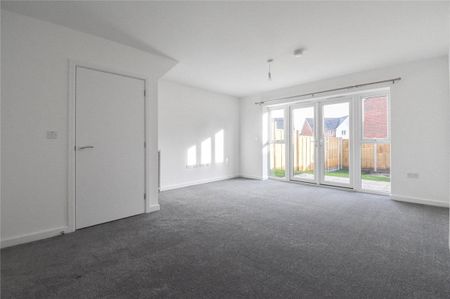 A brand new 2 bedroom house situated in this highly sought within a short distance to the town centre. GCH. Allocated parking space. Unfurnished. - Photo 2