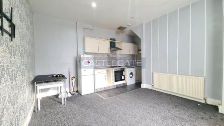 3 bedroom terraced house to rent - Photo 5