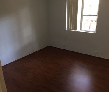 2 bedrooms unit in the quiet street - Photo 2