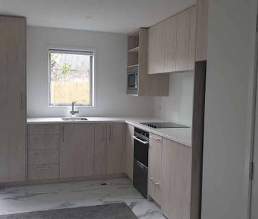 Modern 2bdrm Town House near CBD - Photo 2