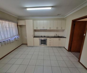 1BR Flat In Great Location - Photo 3