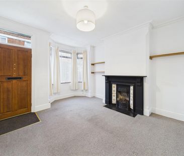 3 bedroom End of terrace house to rent - Photo 2