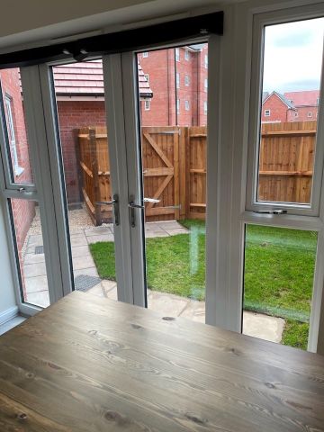 2 Bed Flat, Mistle Court, CV4 - Photo 2