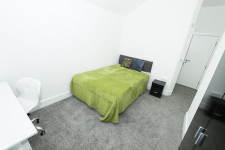 5 bedroom terraced house to rent - Photo 3