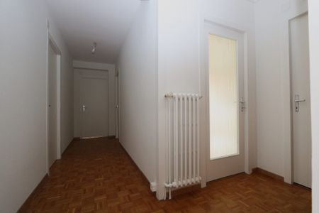 Appartement de 5 pièces avec balcon à la Servette - Photo 3