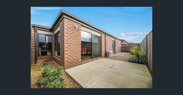 Beautiful 4-Bedroom Family Home in Belmond Estate – Spacious, Stylish & Low Maintenance! - Photo 1