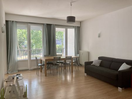 TYPE III Bis MEUBLE CENTRE VILLE - Photo 2