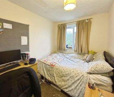 4 bedroom terraced house to rent - Photo 6