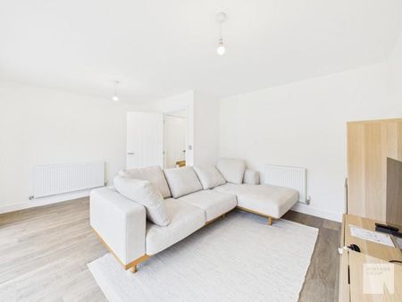 4 bedroom semi-detached house to rent - Photo 2