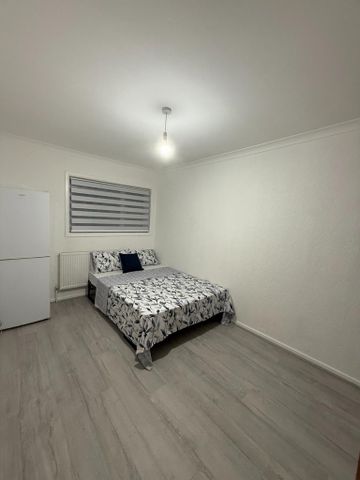 4 bedroom house to rent - Photo 2
