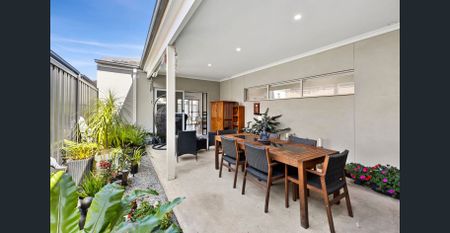 Coastal Vibes - Photo 5