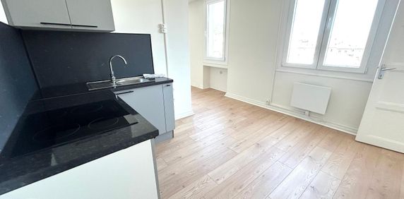 Location Appartement 2 pièces 39m² ST ETIENNE 42000 - Photo 2