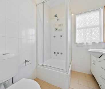 Cover Outdoor Entertaining Area To Rear - Photo 6