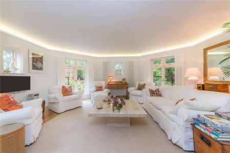 3 bedroom flat to rent - Photo 2