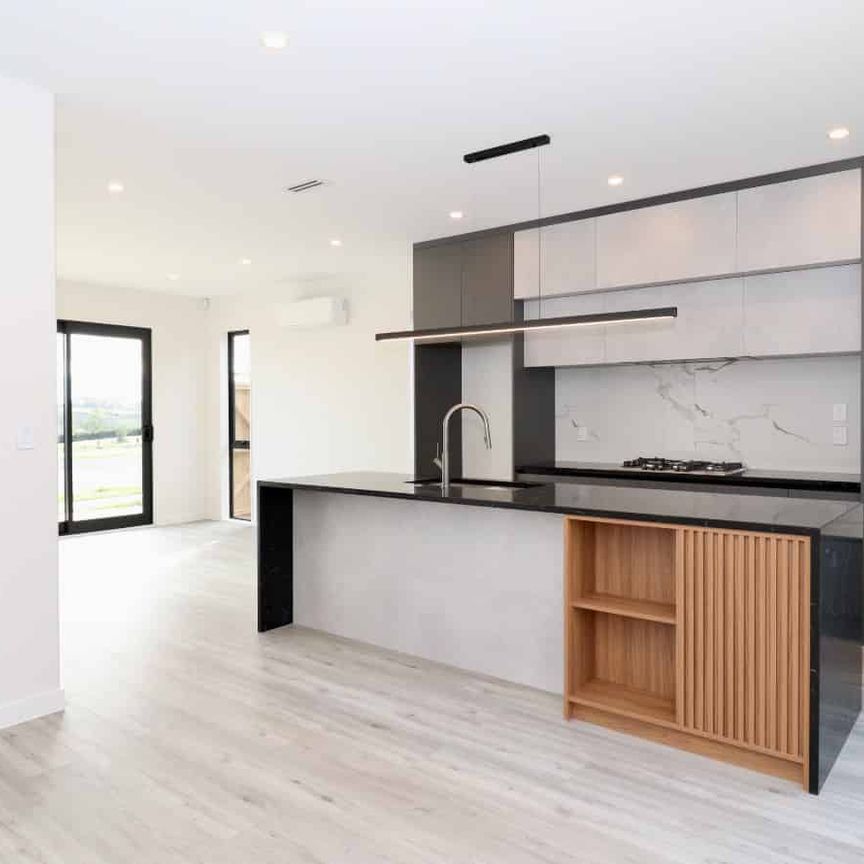 Comfortable 4 Bedroom House in Karaka - Photo 1