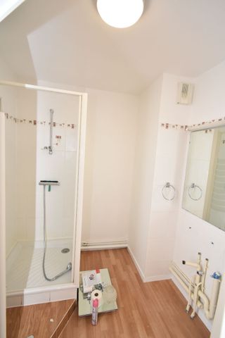 Location Appartement 3 pièces 64m² - Photo 3