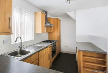 2 bedroom property to rent in Bracknell - Photo 3