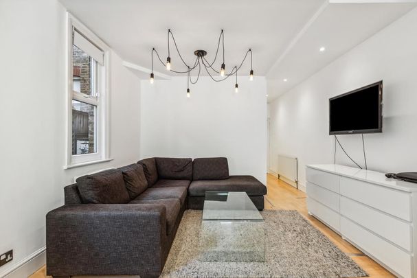 2 bedroom flat to rent - Photo 1