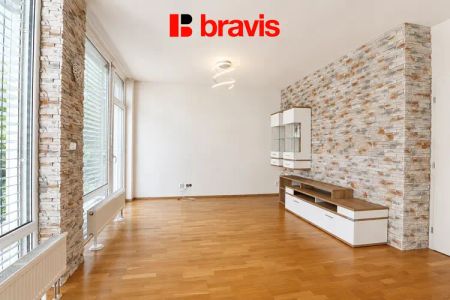 Pronájem bytu 3+kk, Brno - Útěchov, ul. Dlouhé vrchy, terasa, balkón, vyhrazené parkovací stání - Fotografie 4