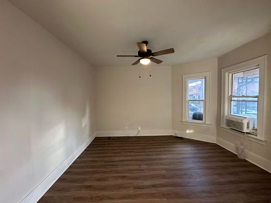 For Lease - 202-204 Mckay Avenue, Windsor, Ontario - Photo 1