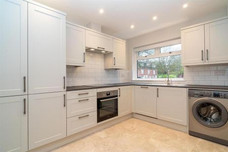 3 bedroom end of terrace house to rent - Photo 5