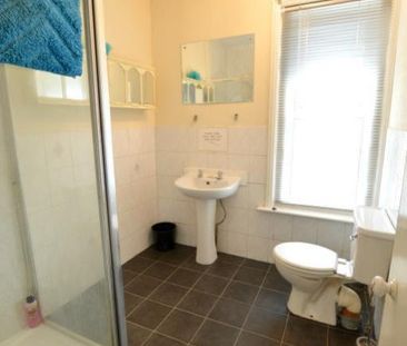 1 bedroom house of multiple occupation to rent - Photo 6