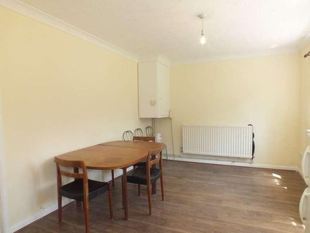 Linden Road, South Reading, Berkshire, RG2 - Photo 3