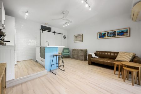 Fully Furnished Living in the Heart of New Farm! - Photo 2