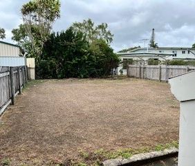 Lowset 2 bedroom unit close to school - shops and beach - Photo 6