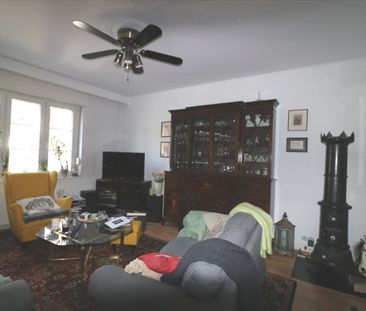 Charmante 4 Zimmer Altbauwohnung über zwei Ebenen mit Terrasse & Ga... - Photo 1