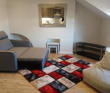 332 Lisburn Road, Belfast, BT9 6GH - Photo 2