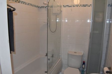 Castle Mead, Narberth, SA67 - Photo 4