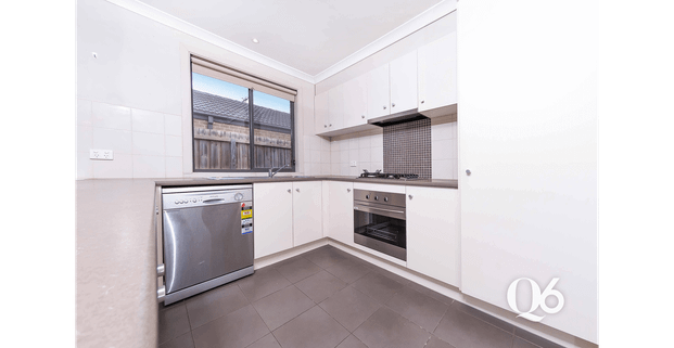 Q6 Real Estate Presents – Beautiful Family Home in Tarneit! - Photo 1