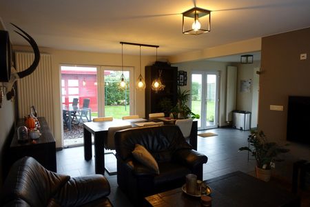 Gezellige gerenoveerde woning met tuin - Photo 3