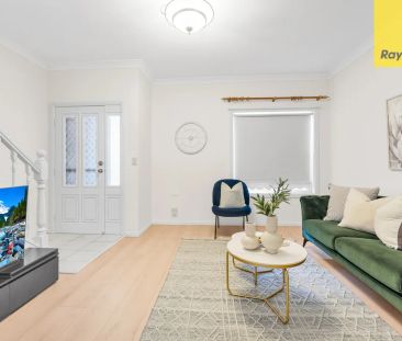 MODERN TWO BEDROOM TOWNHOUSE IN PRIME LOCATION - Photo 1